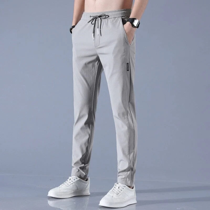 [COMPRÁ 1 Y LLEVÁ 3] Pantalón Ultra Cómodo de Hombre con Calce Recto y Tela Elastizada + 2 Remeras Básicas de Regalo
